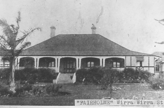 Historic black and white photo of Fairholme Homestead (now Cameron Homestead at Fairholme College). A five-room single-story brick homestead.