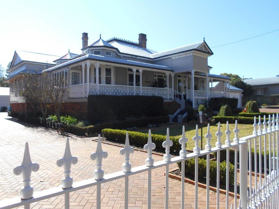 Recent photo of Claremont house