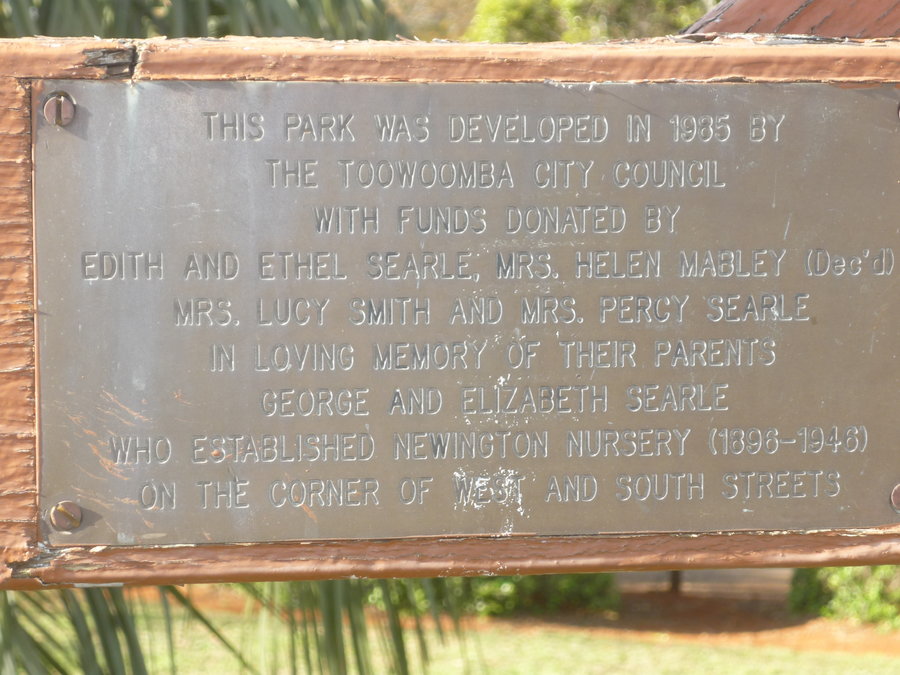 Newington park plaque