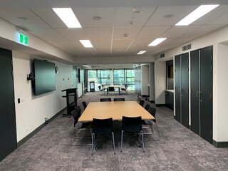 Grey Gum and Green Wattle Room Picture 1