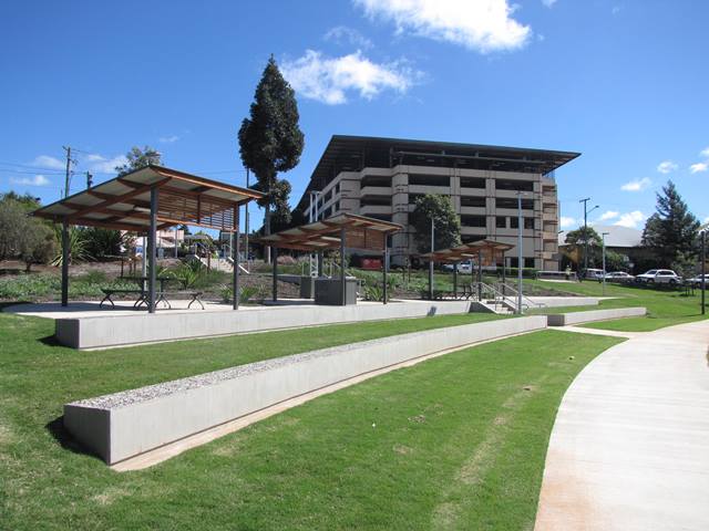 clewleyparksheltersandbarbecueareashospitalinbackground