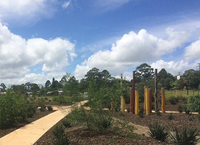 wilsontonheightsparkpathwaysandvegetation