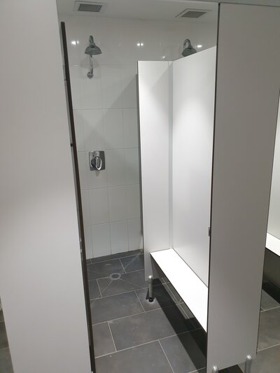 cyclehubtoowoombacitylibraryshower